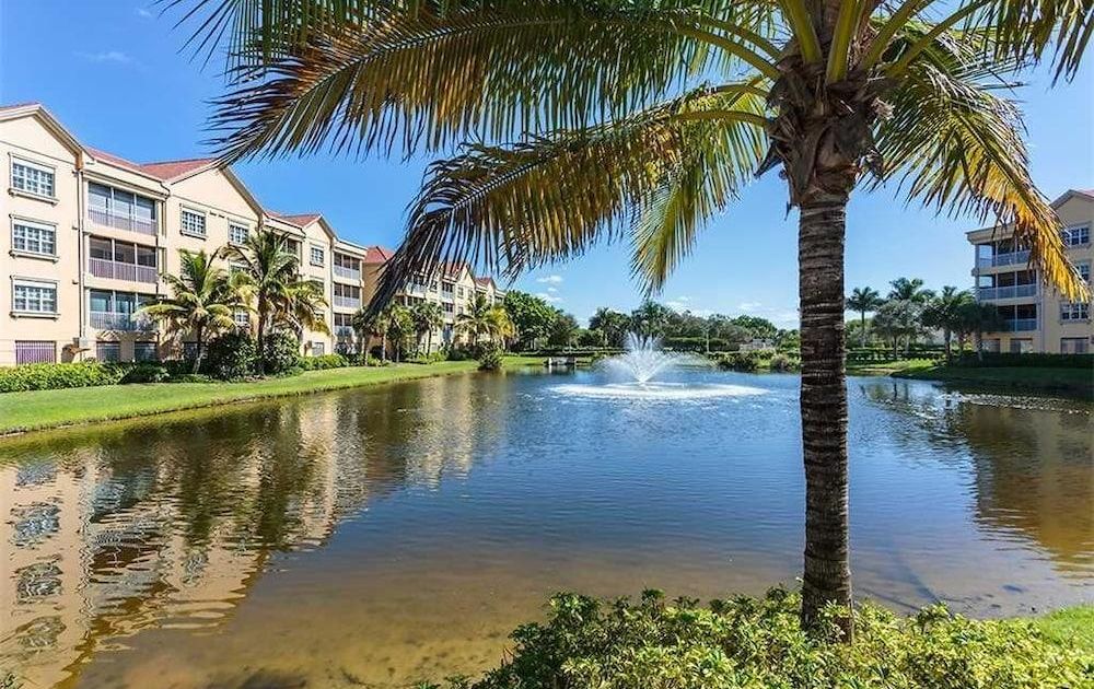 Bella Lago 124 Three Bedroom Condo, Fort Myers Beach Best Day