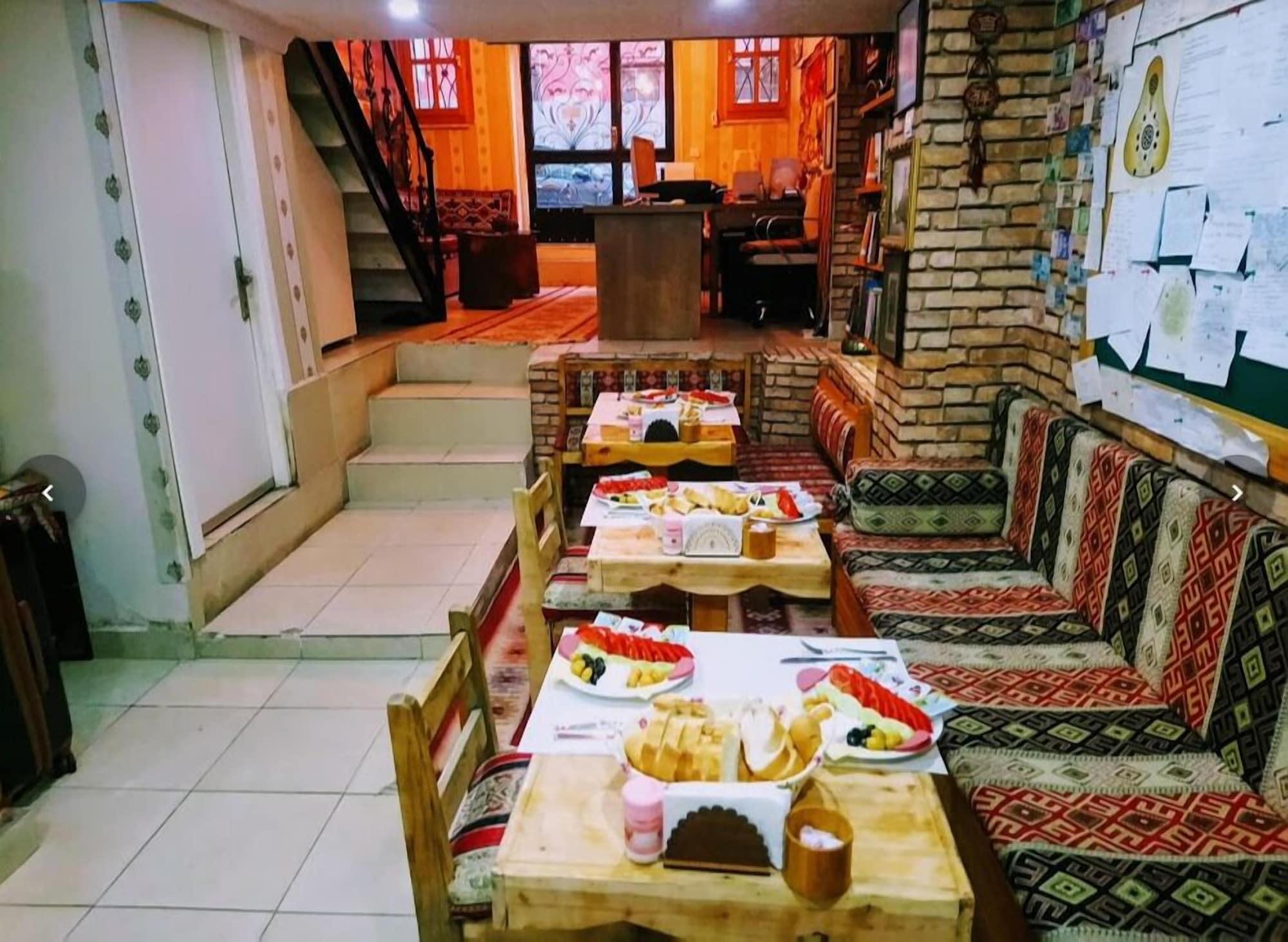 Vista Lobby Otantik Hotel