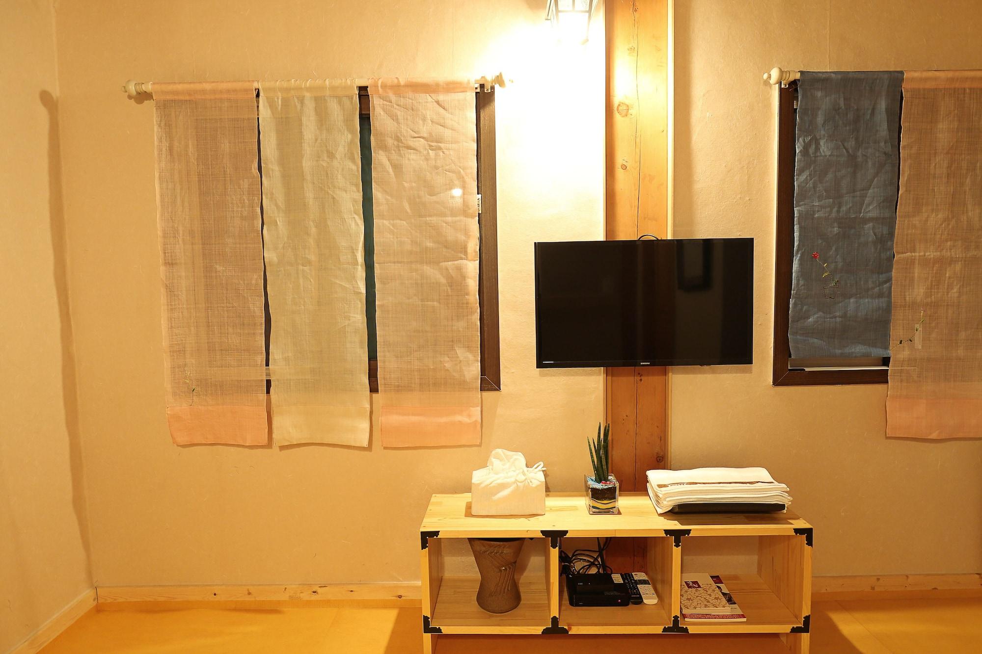Set de Habitación Hanok Hyeyum
