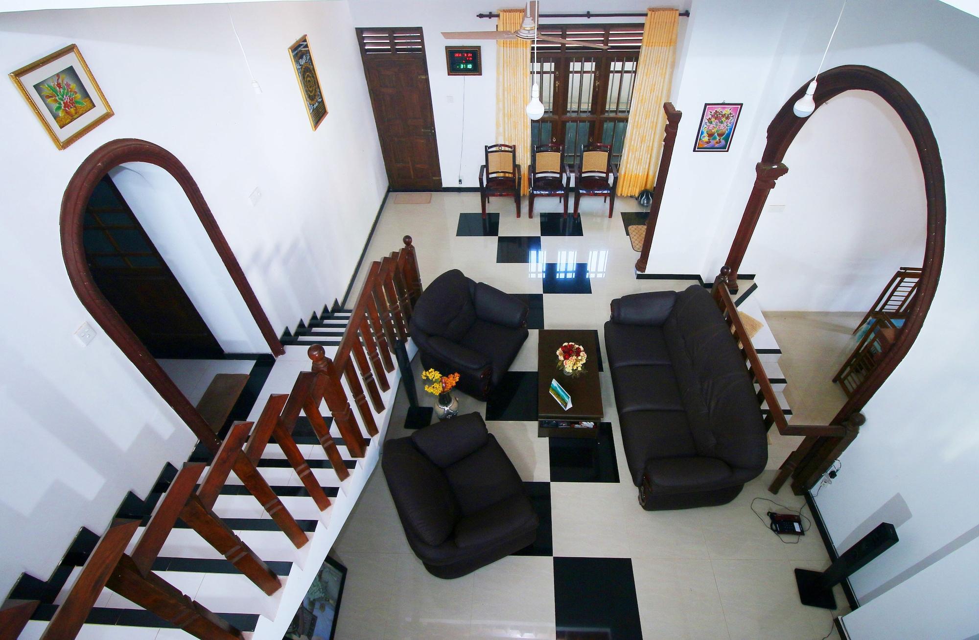 Vista Lobby Sajee Villa
