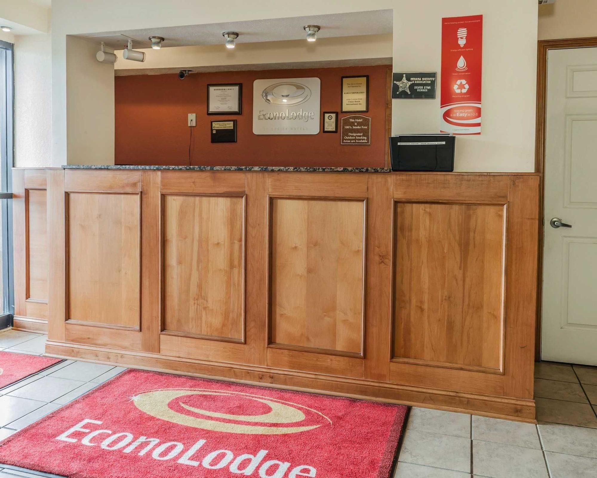 Vista Lobby Econo Lodge