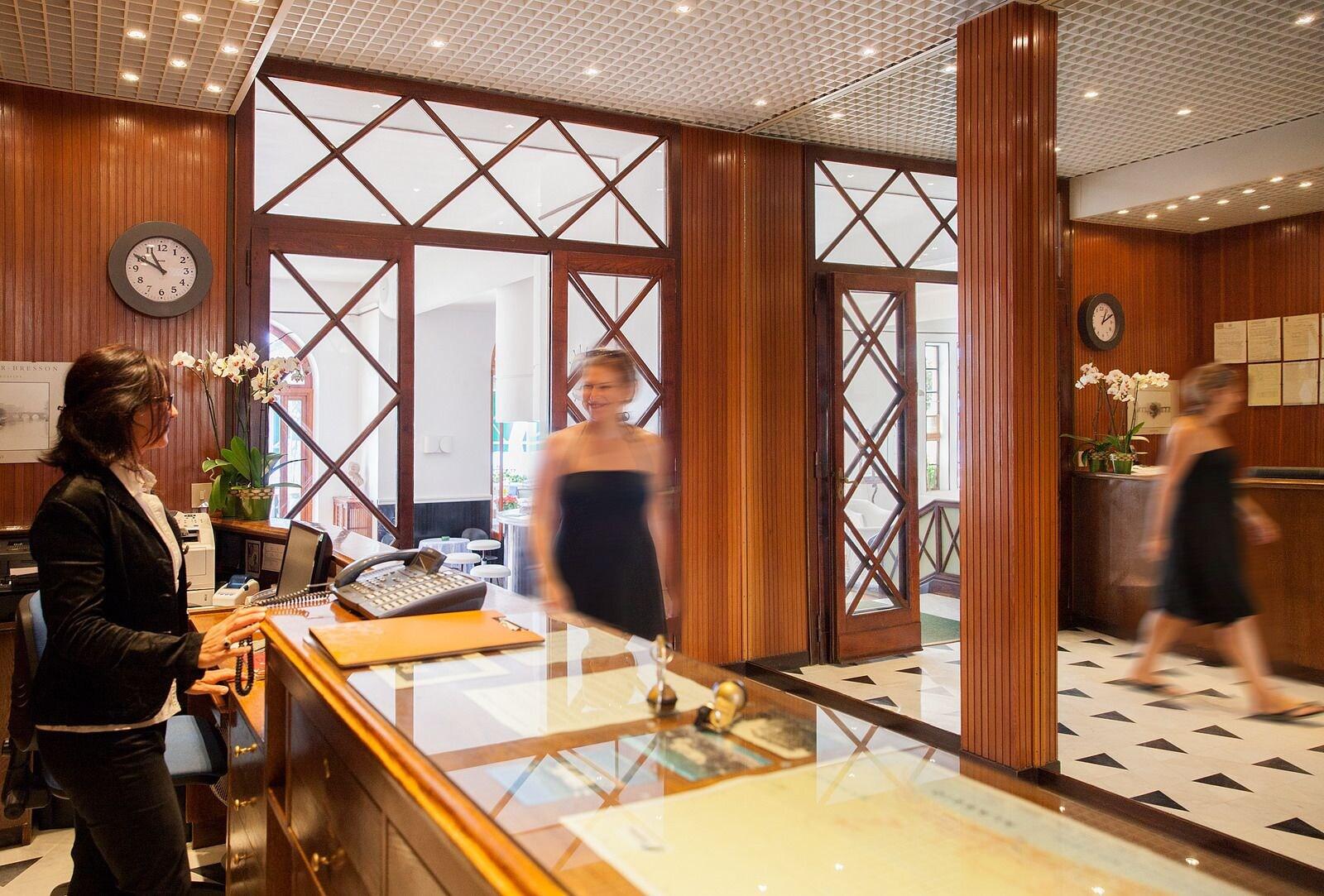 Vista Lobby Hotel Beau Sejour