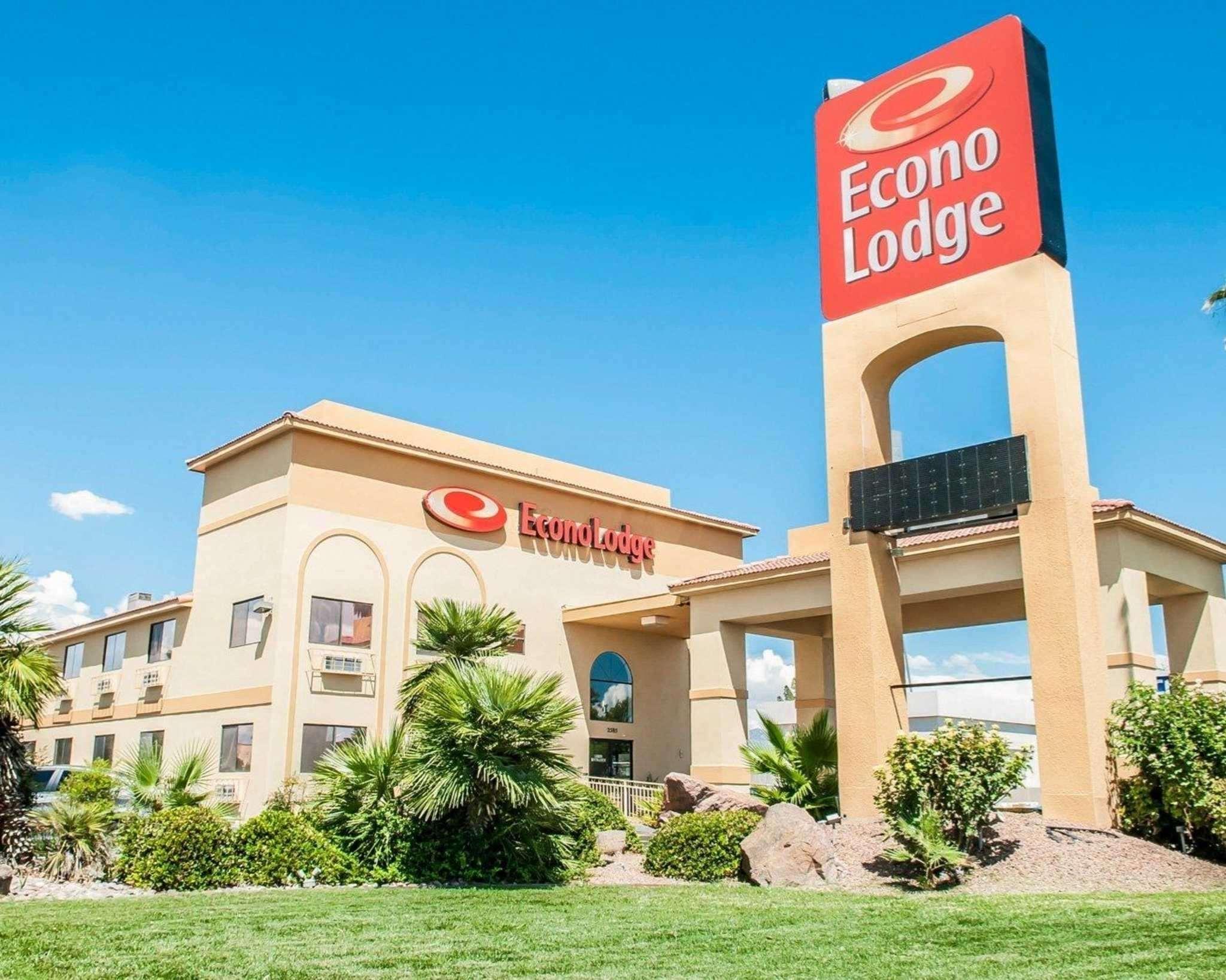 Vista Exterior Econo Lodge Las Cruces University Area