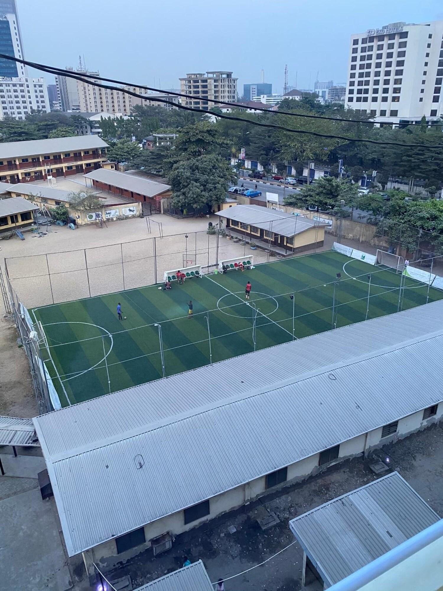 Instalaciones Recreativas Posh Hotel And Suites