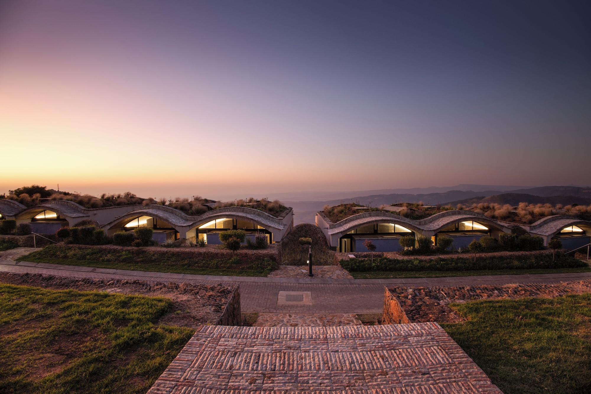 Vista Exterior Angels View