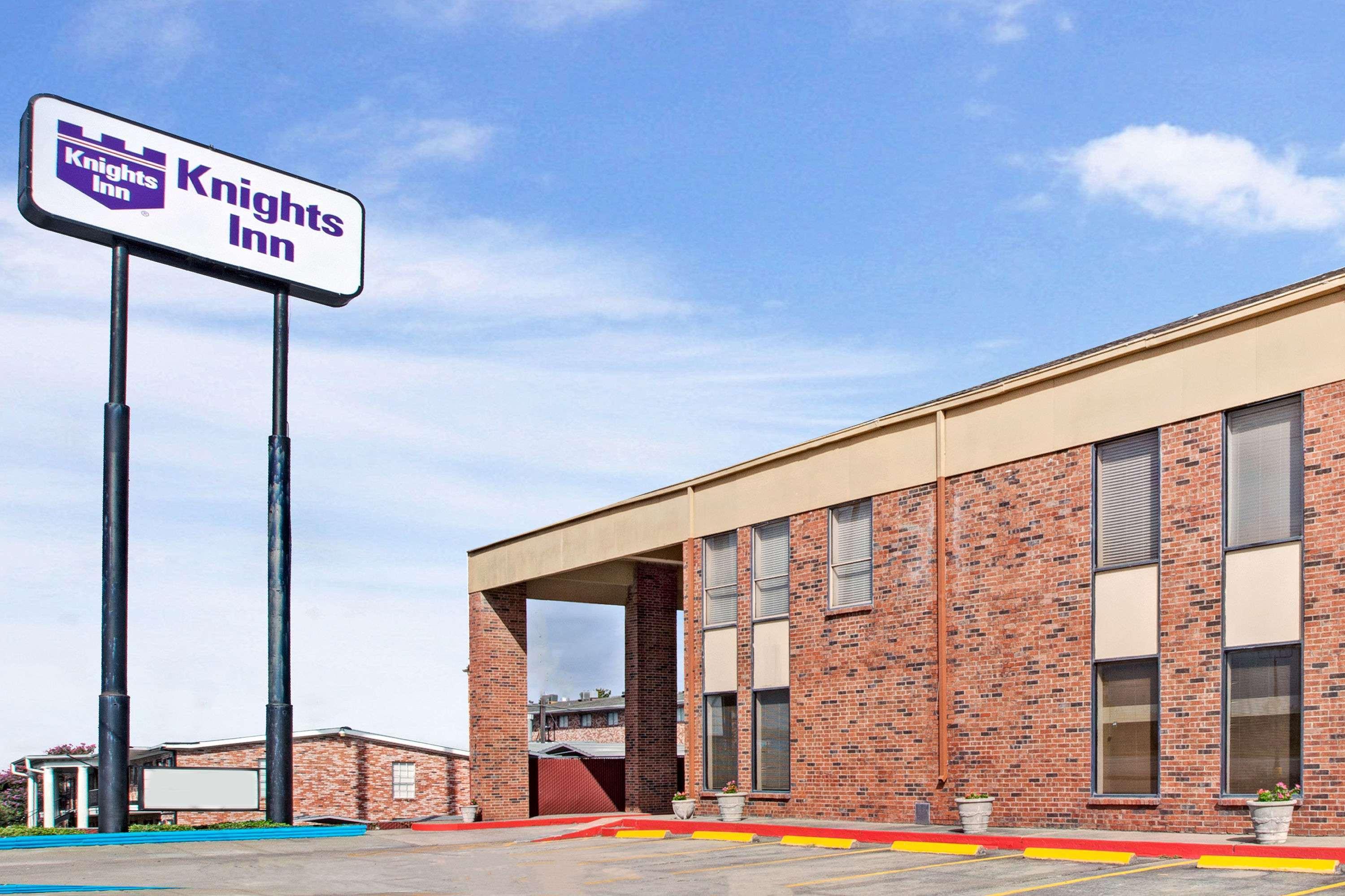 Vista Exterior Knights Inn Houston Hobby Airport