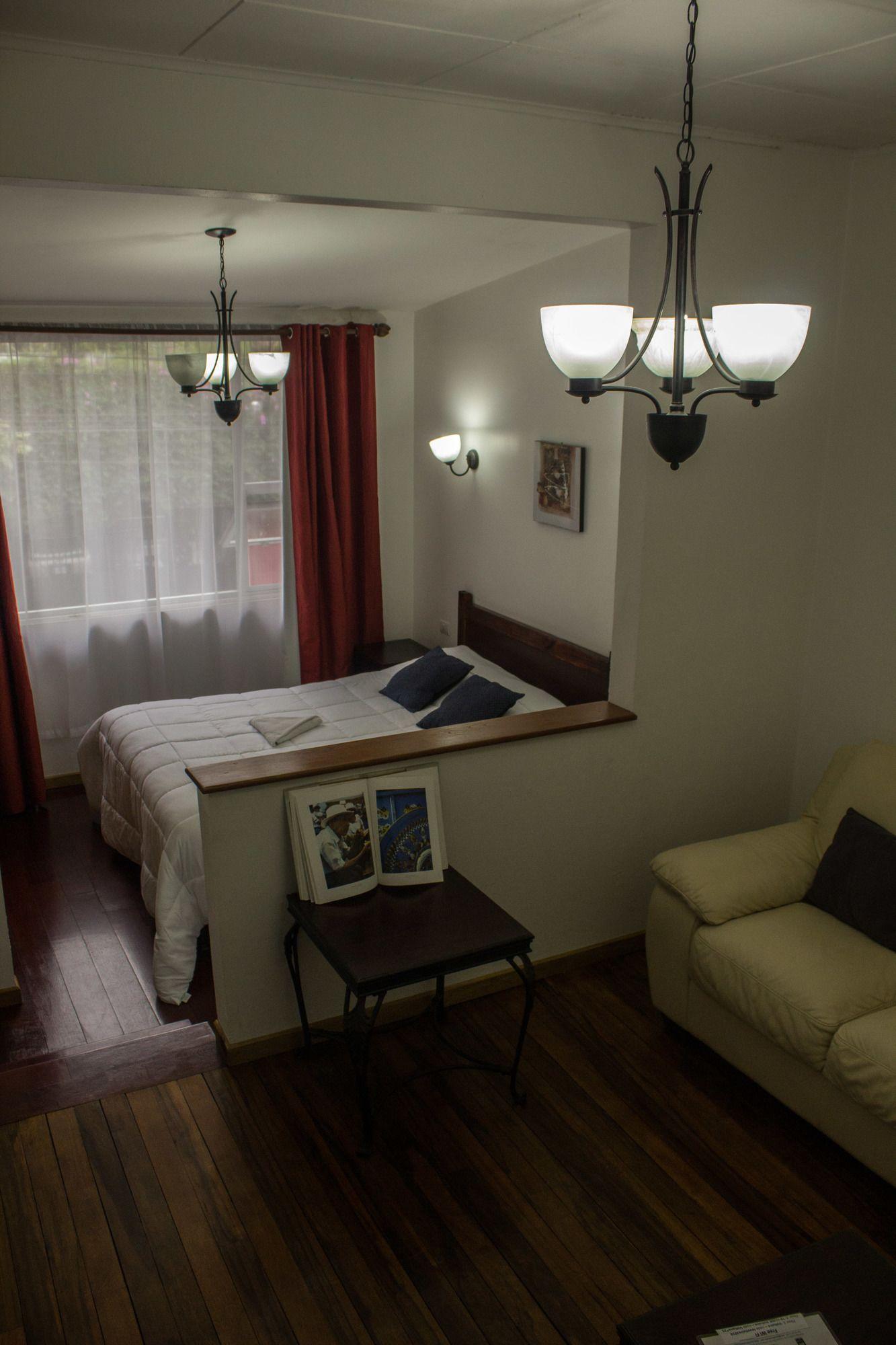 Varios Hotel Le Voltaire