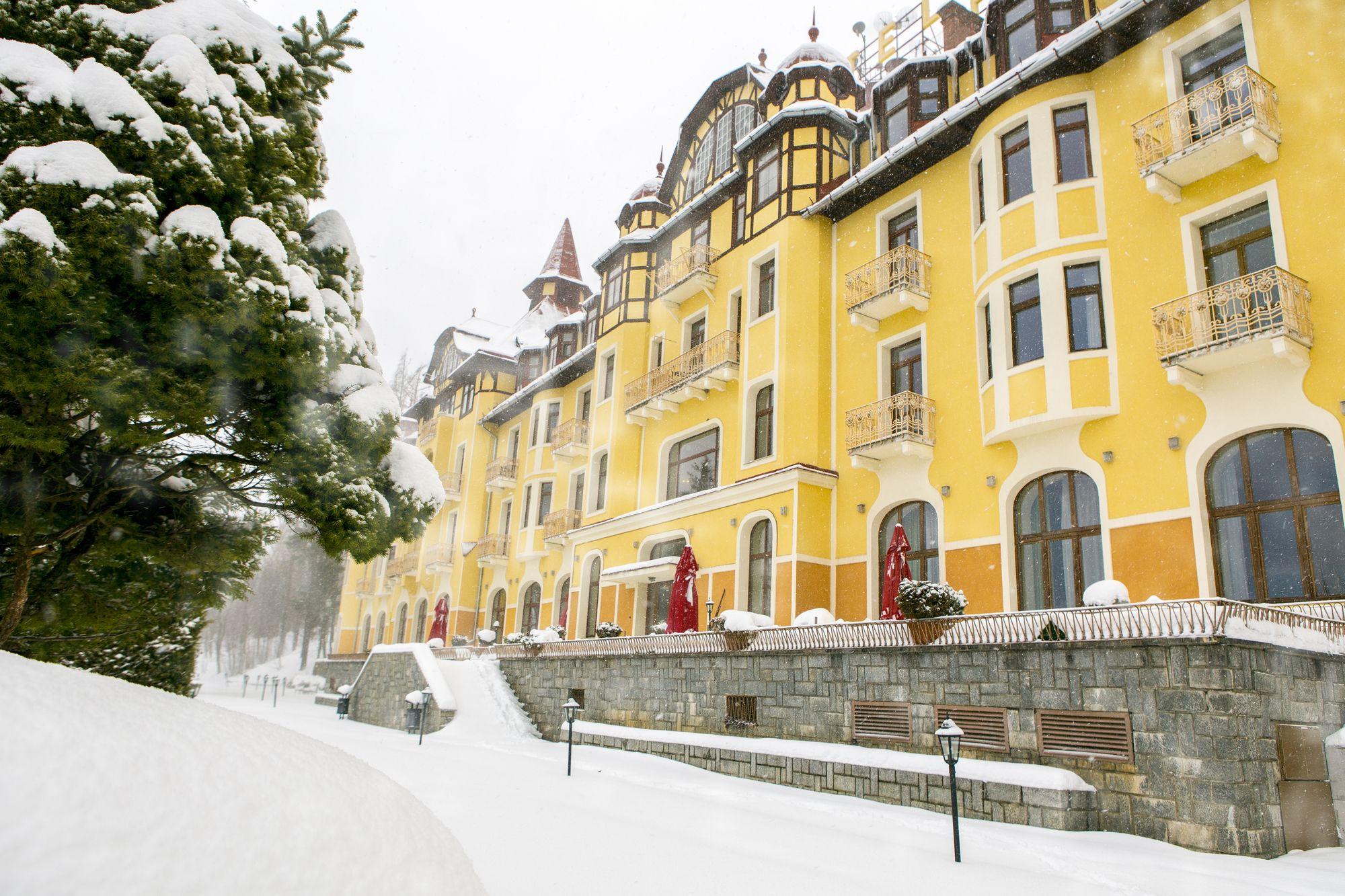 Vista Exterior Grand Hotel Praha