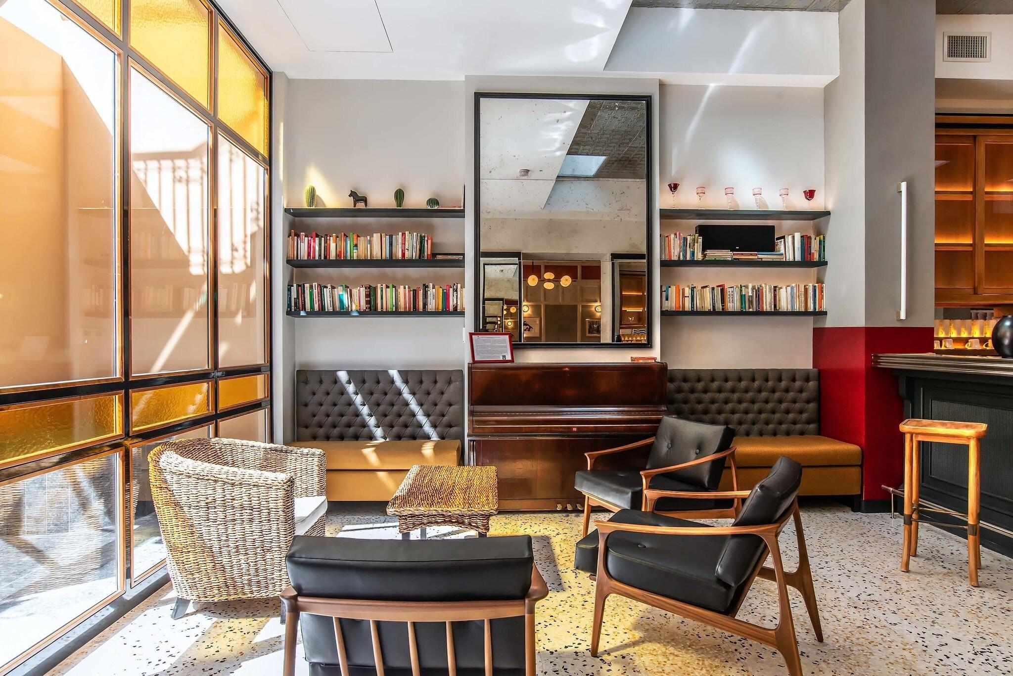 Bar/Salón Albergo Etico Roma