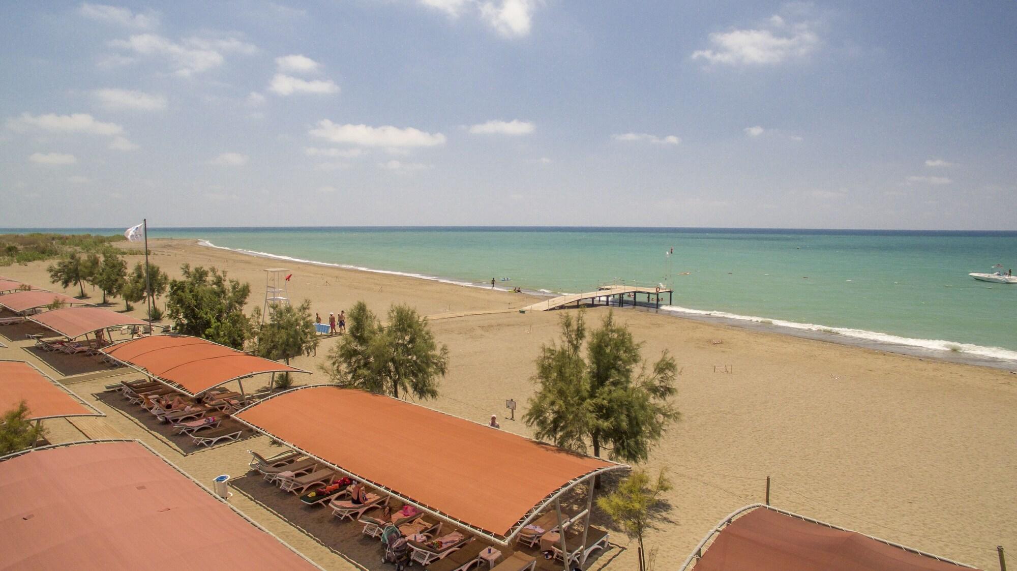 Playa Crystal Paraiso Aqua Collection