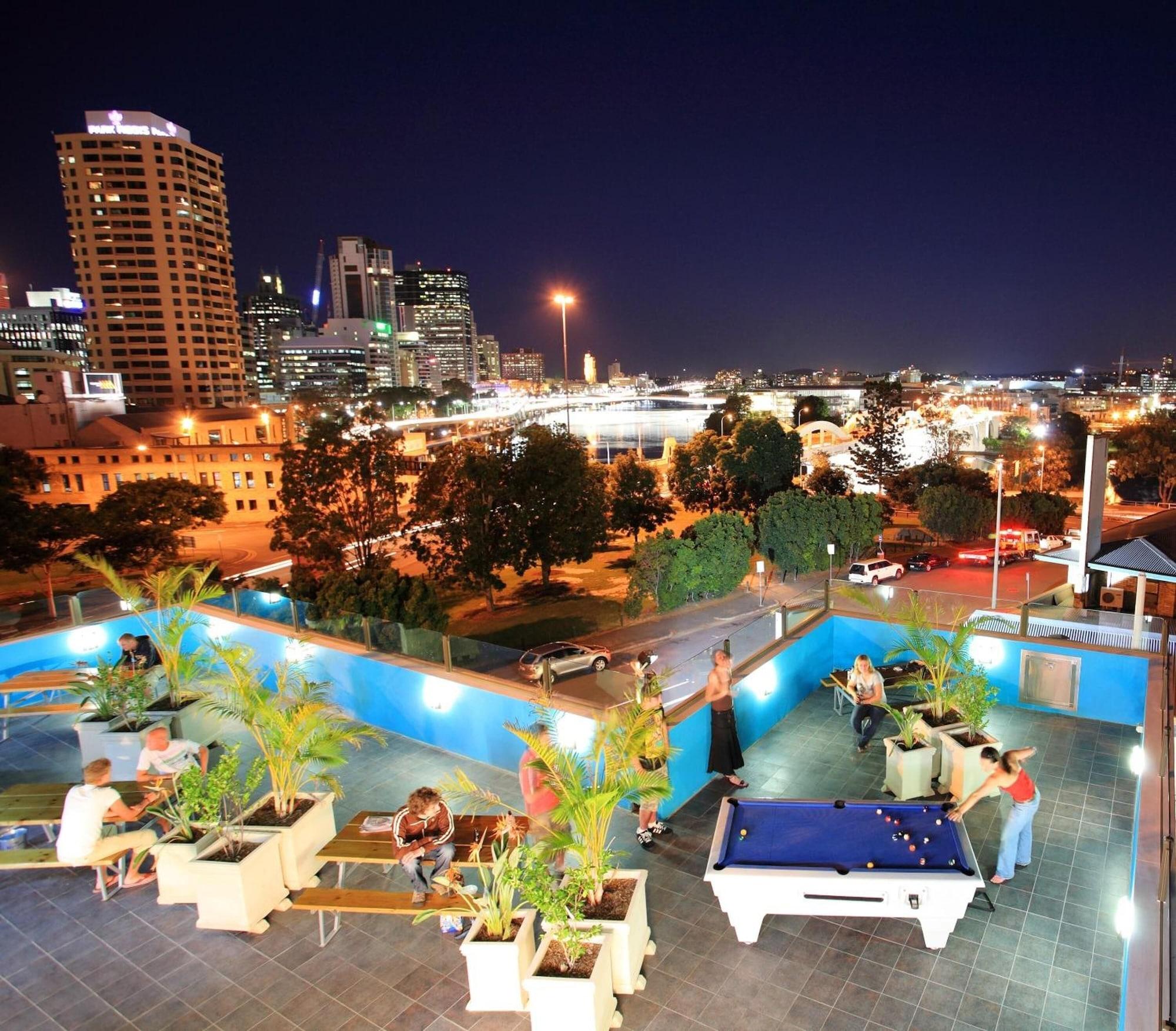 Vista Piscina Chill Backpackers