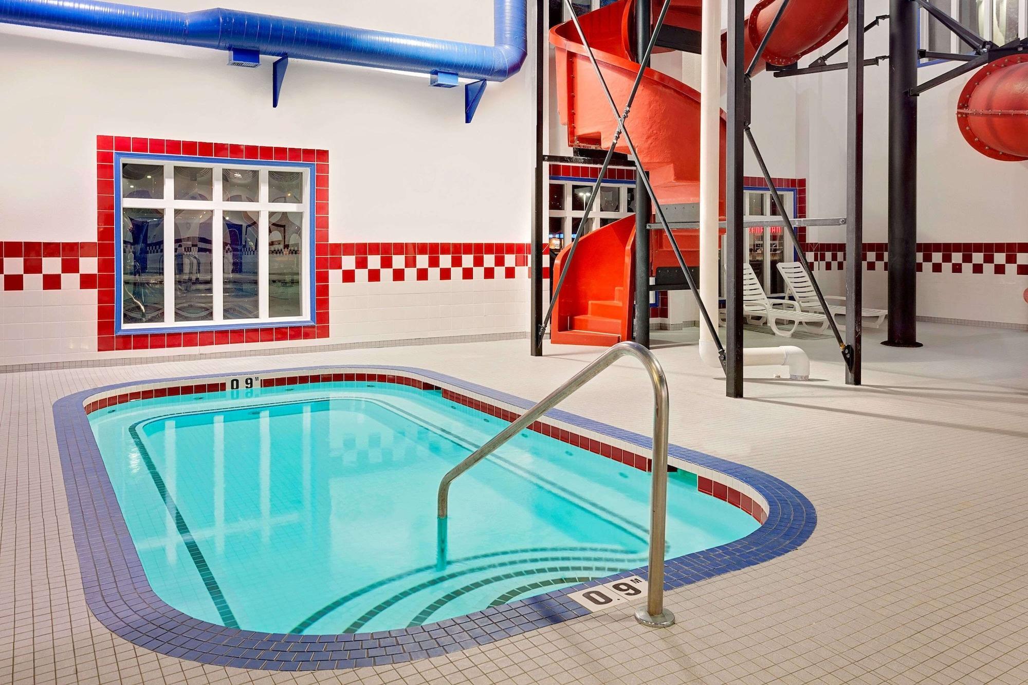 Vista Piscina Ramada by Wyndham Stettler