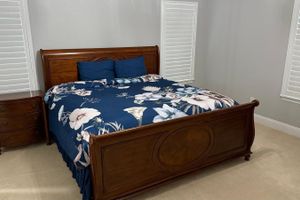 Alquiler Vacacional - Spacious Country Home on 2 Acres - Sleeps 8, 2King+1Queen Bed, and Large Kitchen