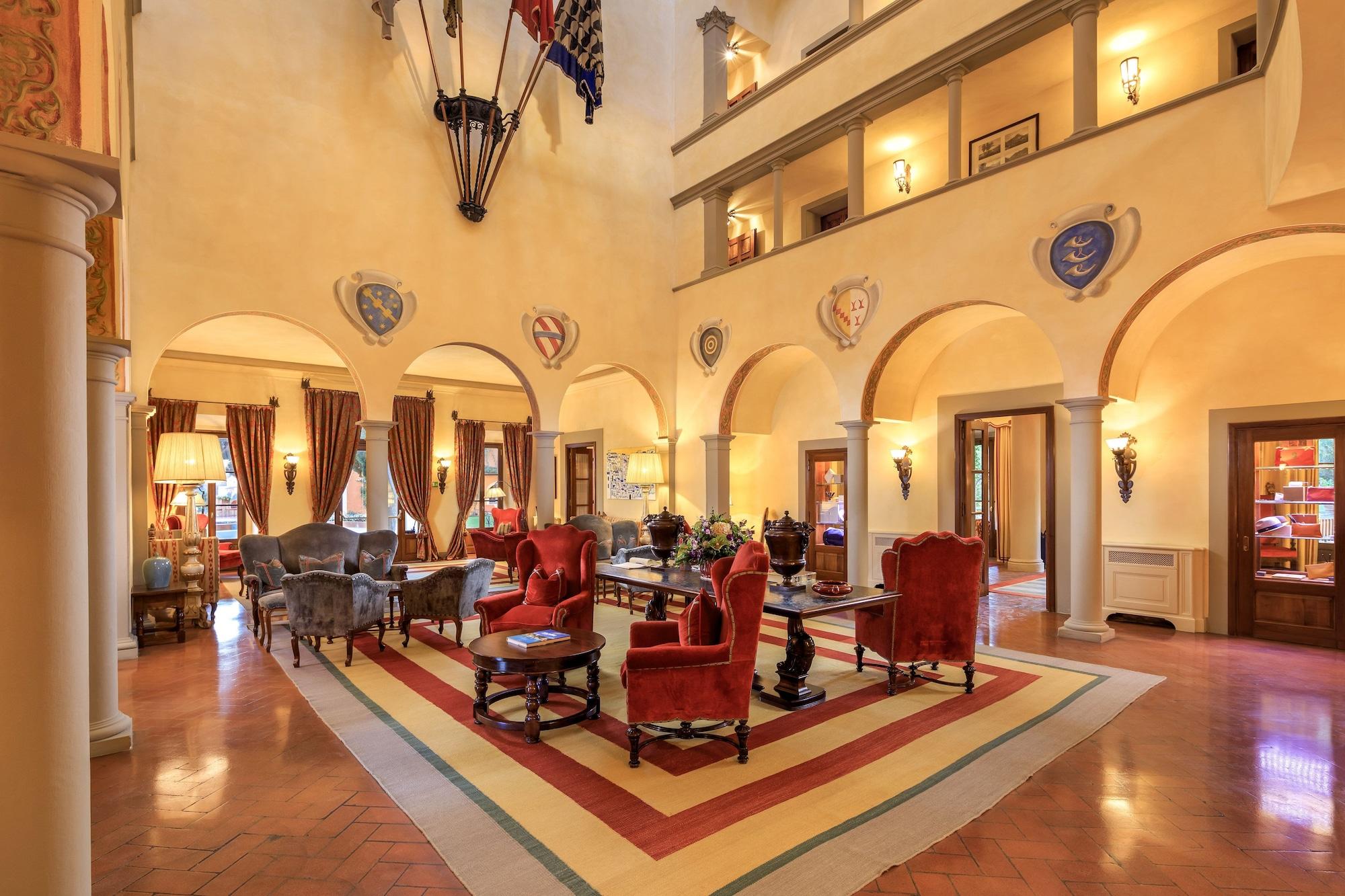 Vista Lobby Villa La Massa