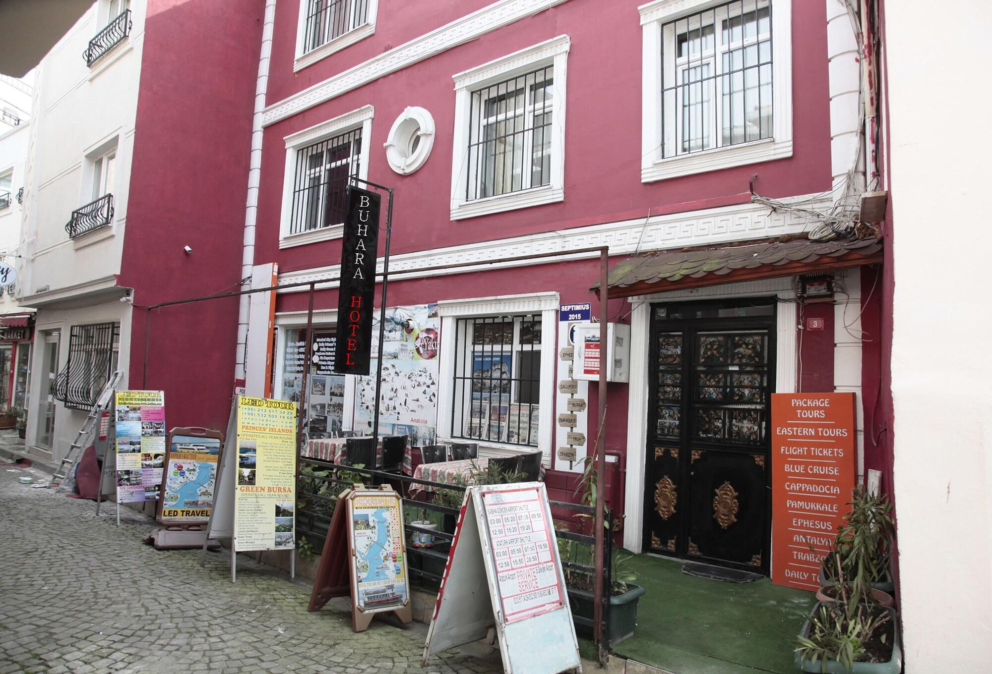 Vista Exterior Yakut Hotel