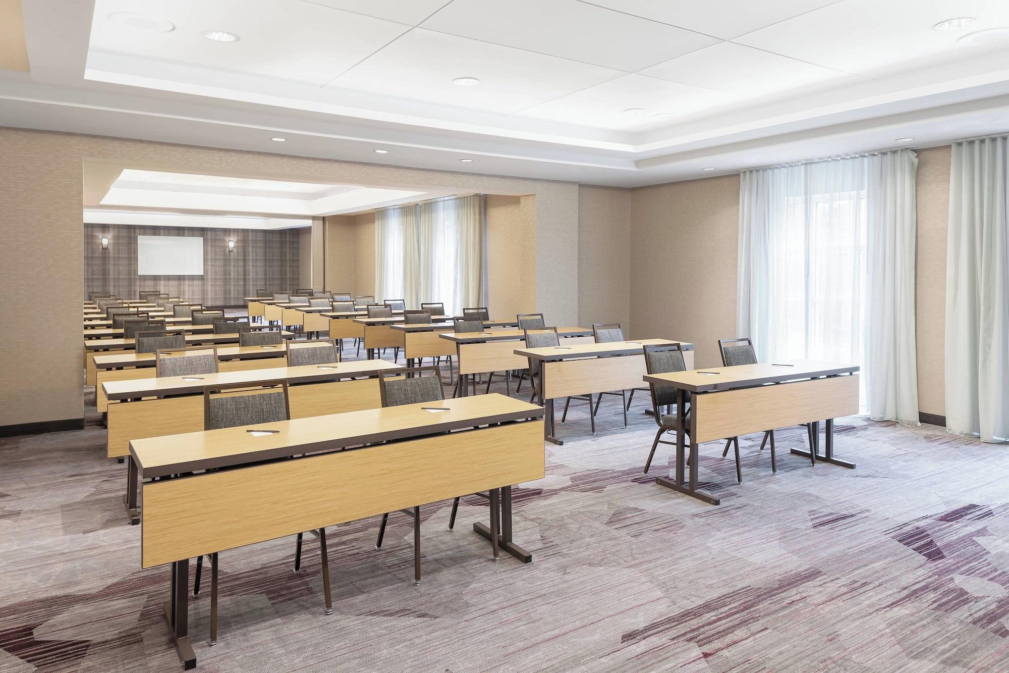 Sala de Reuniones Courtyard by Marriott Charlottesville University Medical Ctr