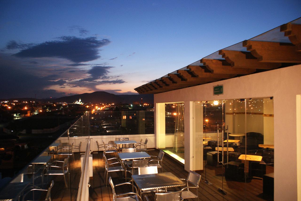 Bar/Salón Hotel 9 Manantiales