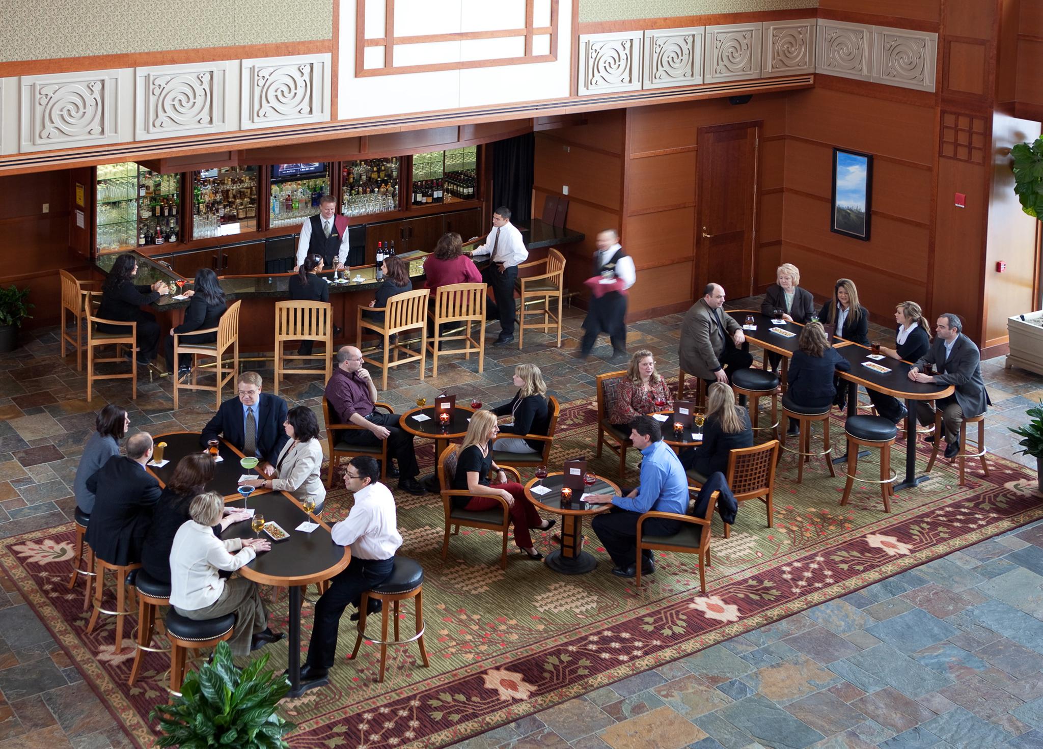 Bar/Salón Eaglewood Resort and Spa