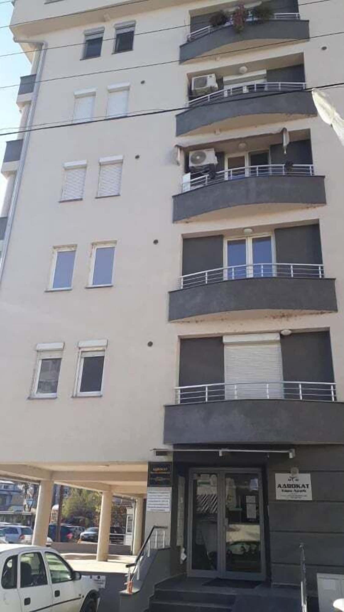 Vista Exterior Apartments Nadim