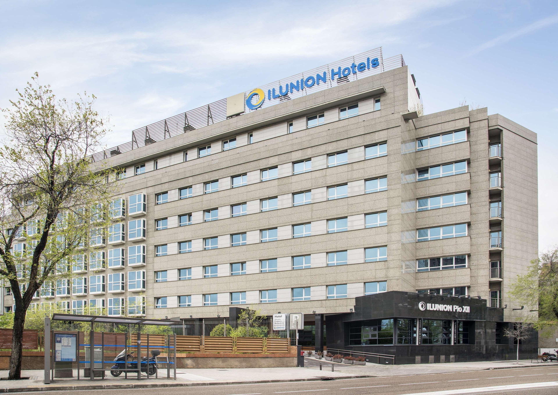 Vista Exterior Hotel ILUNION Pio XII