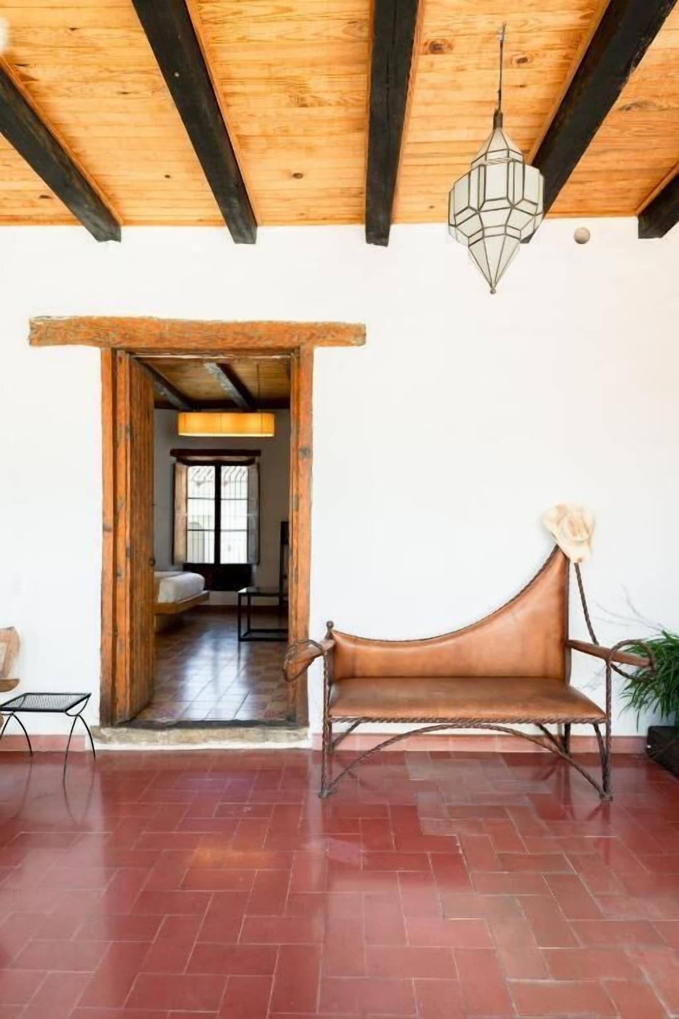 Comodidades del Alojamiento CASA MADERO