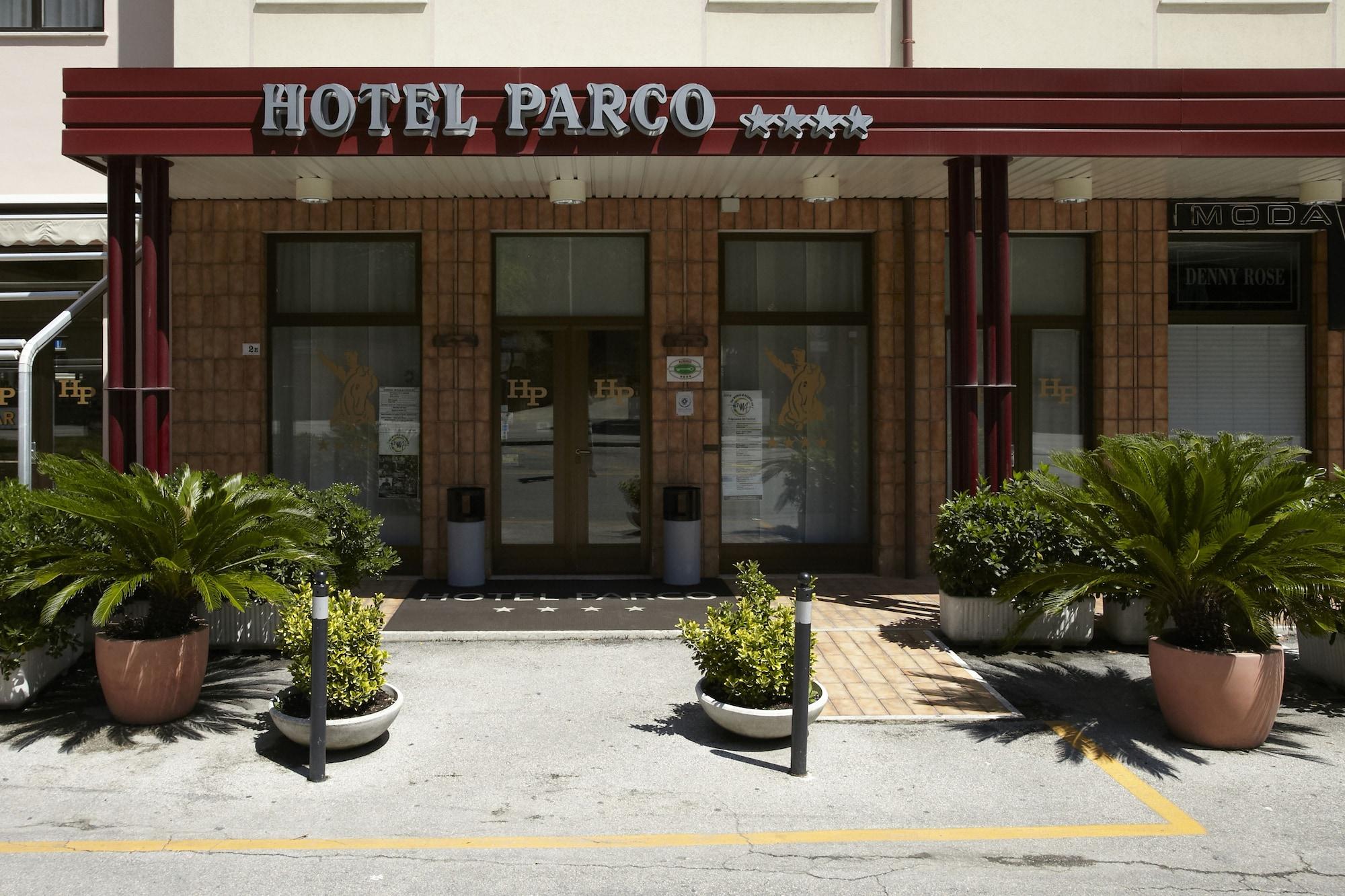 Vista Exterior Hotel Parco
