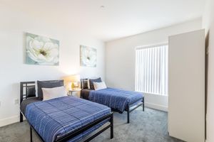 Alquiler Vacacional - Fully Furnished 3br Apartment On Poinsettia Pl 3 Bedroom Apts by RedAwning