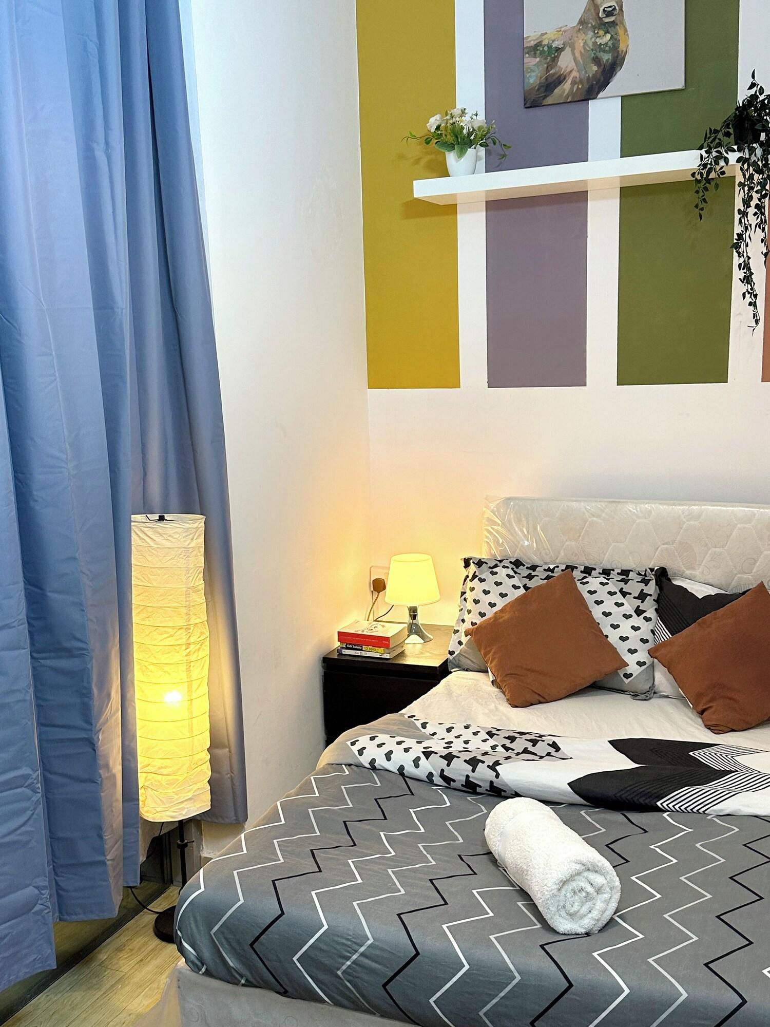 Varios Twin Bed Partition Room Near ICM Metro