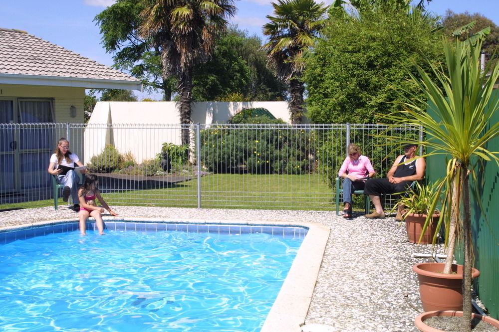 Vista Piscina Takanini Park Motor Lodge