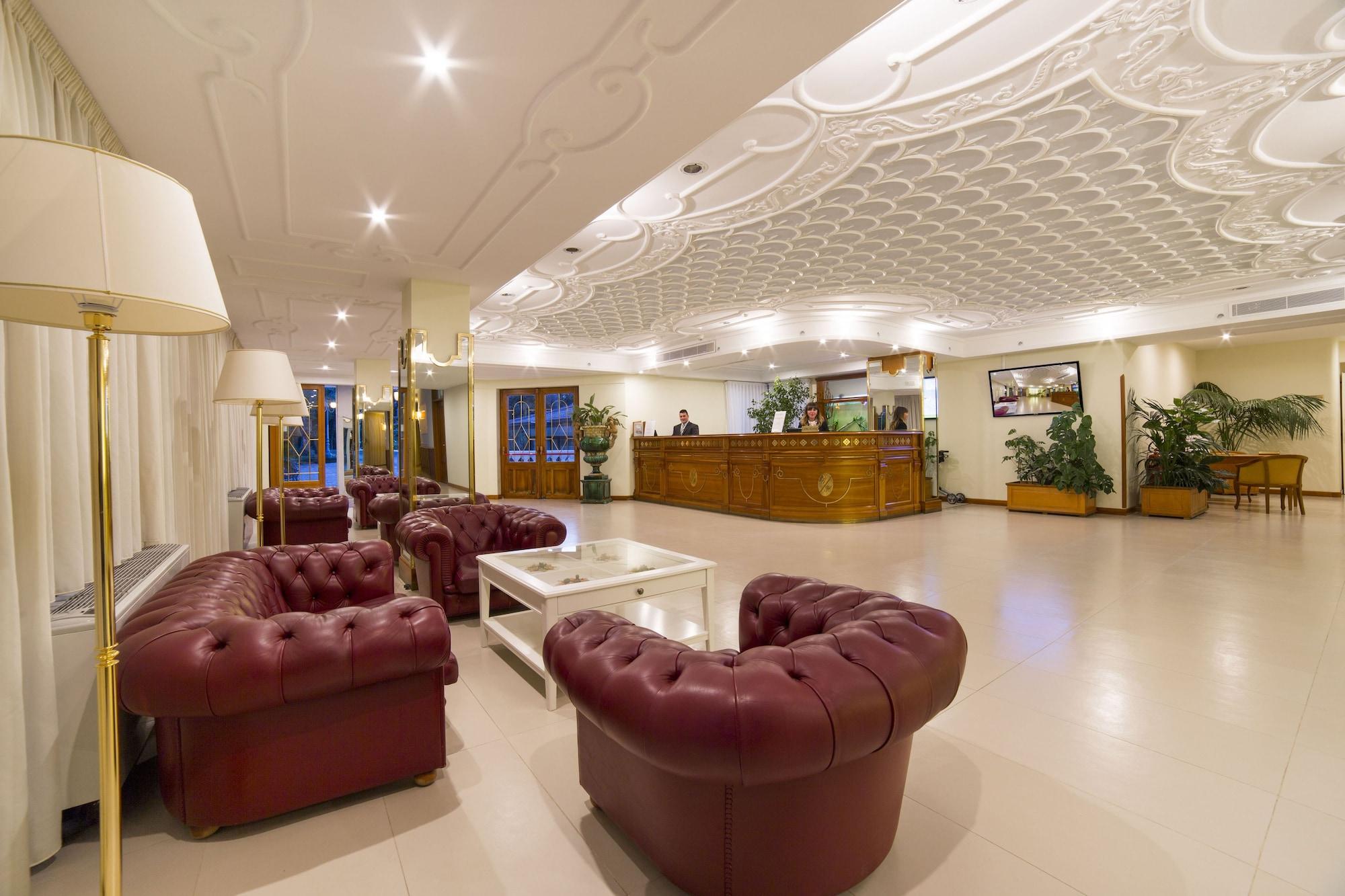 Vista Lobby Grand Hotel Parco del Sole