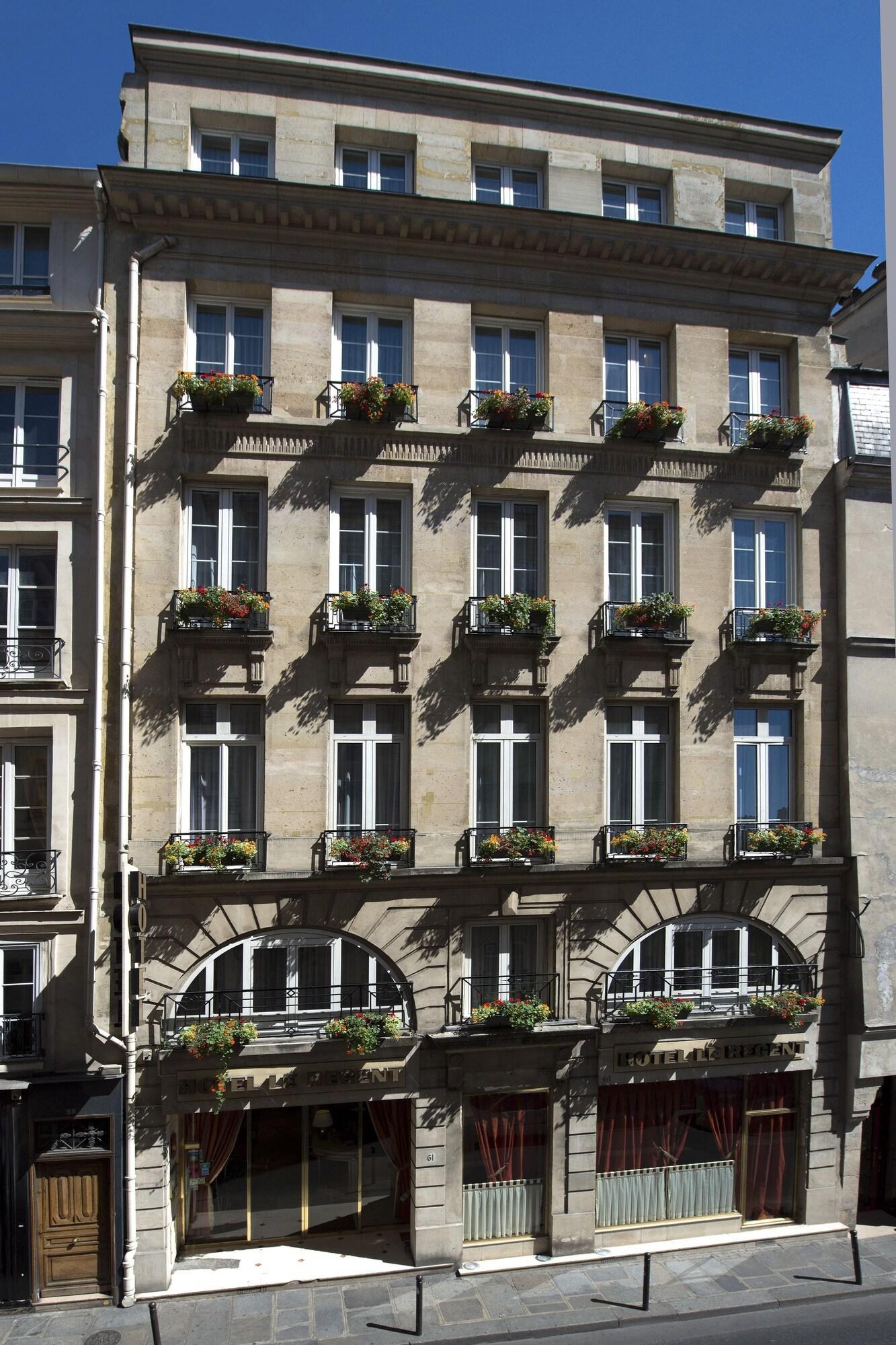 Vista Exterior Le Regent