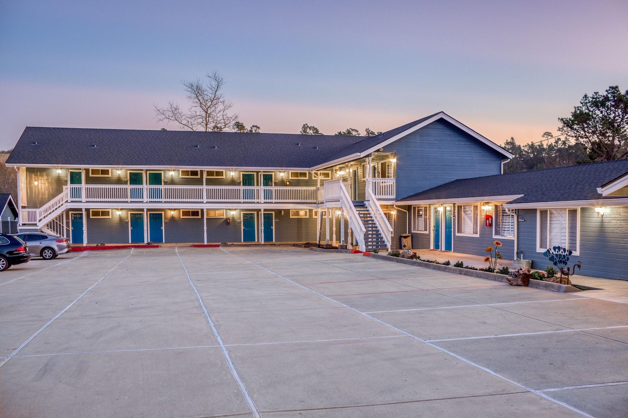 Vista Exterior Creekside Inn