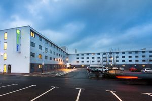 Alojamiento - Holiday Inn Express Manchester Airport by IHG