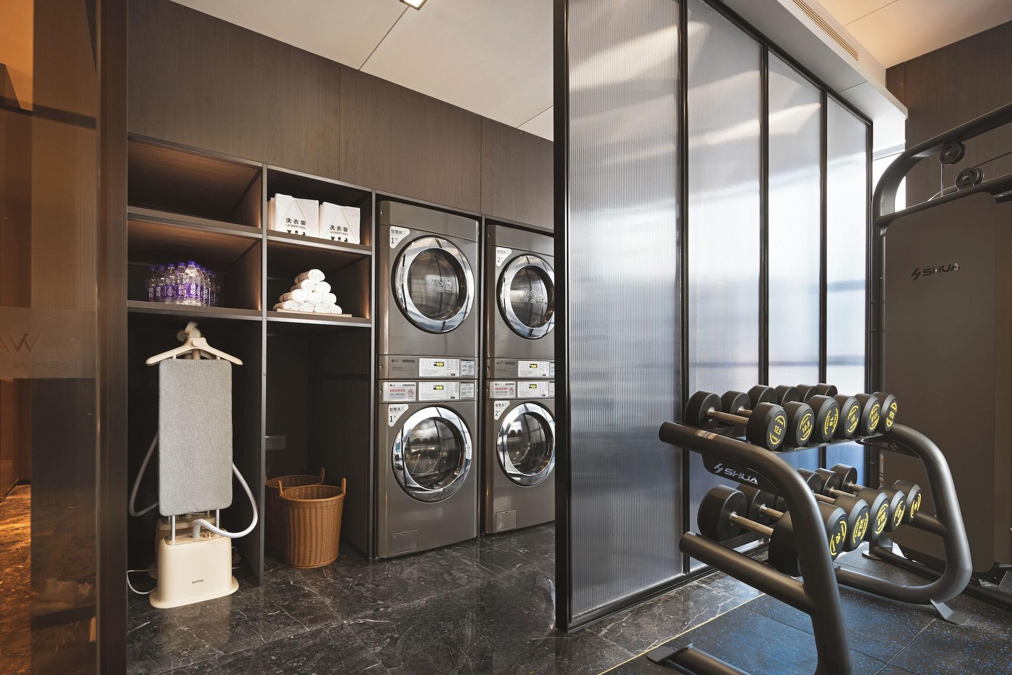 Gimnasio Wanda Moments - Yulin Yuyang