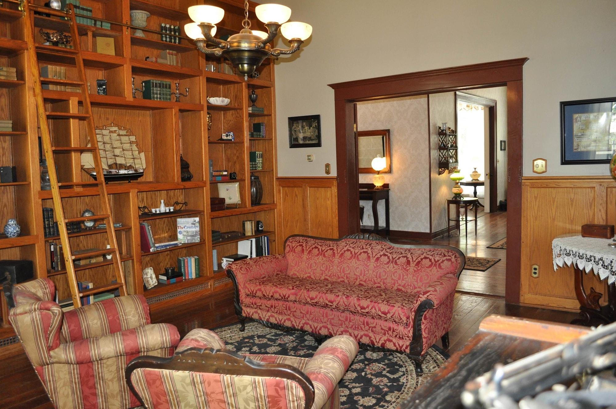 Instalaciones Recreativas Kennedy Manor B&B