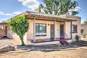 Alquiler Vacacional - Tranquil Tucson Home w/ Yard - Walk to U of A
