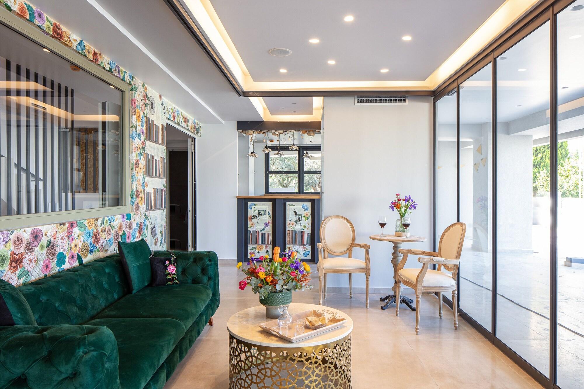 Varios Lines Concept Accommodation