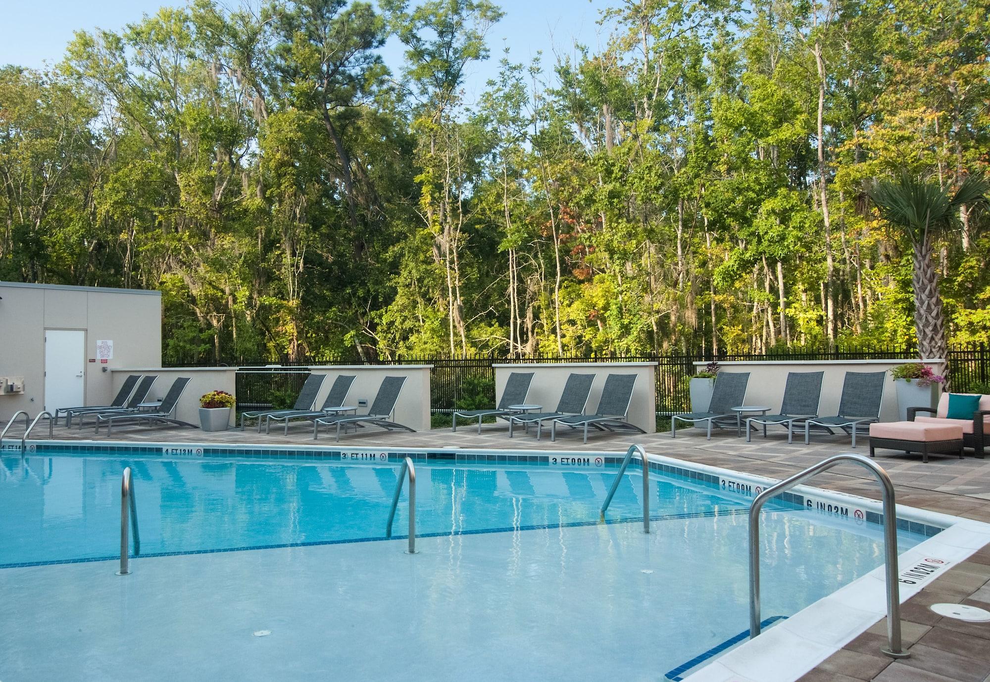Vista Piscina TownePlace Suites Charleston Airport/Convention Center
