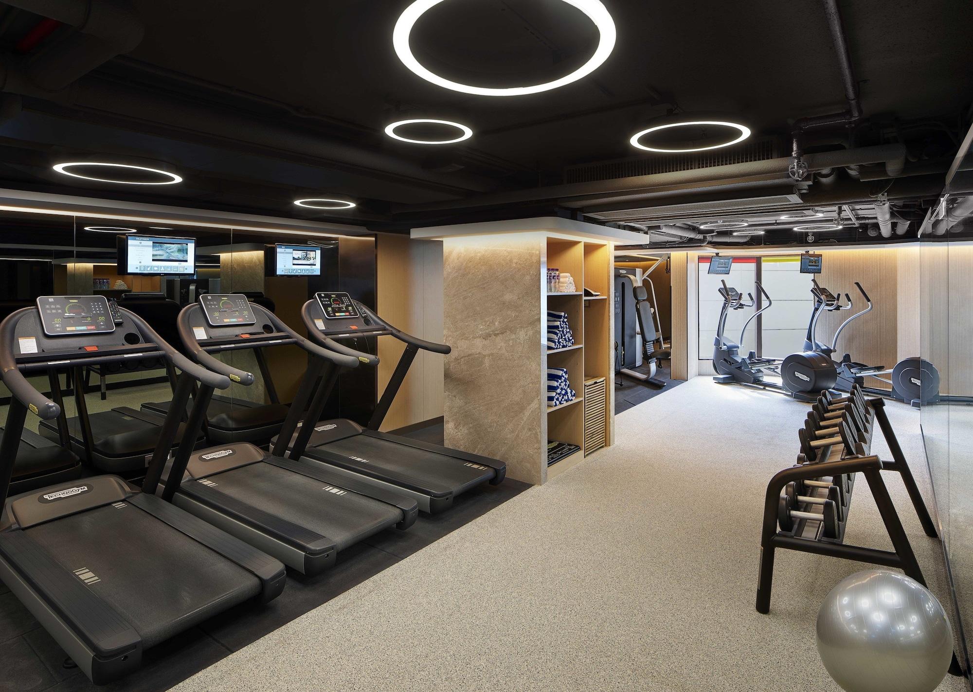 Gimnasio New World Millennium Hong Kong Hotel