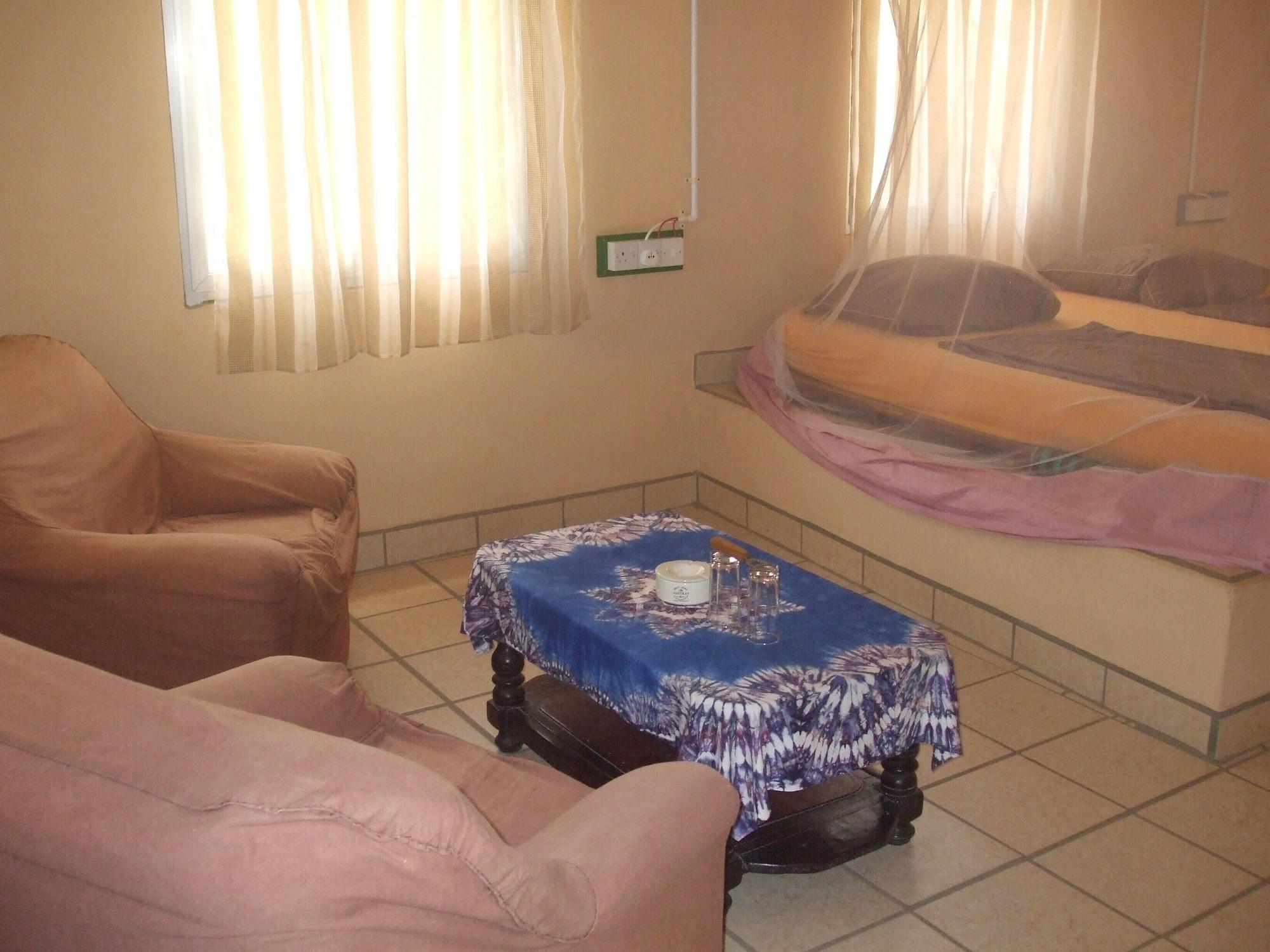 Comodidades del Alojamiento Camping-Sukuta & Lodge