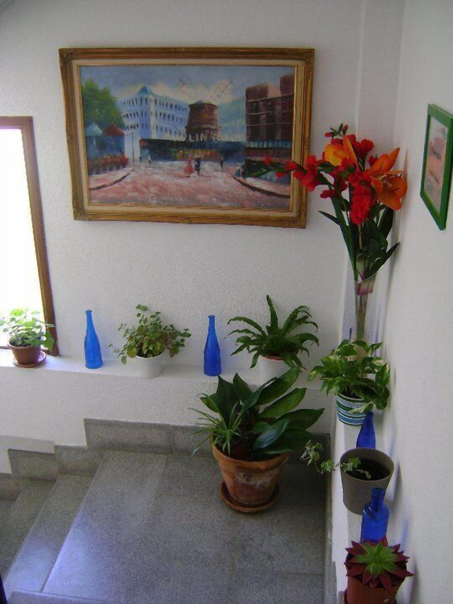 Varios Hostal Saturno