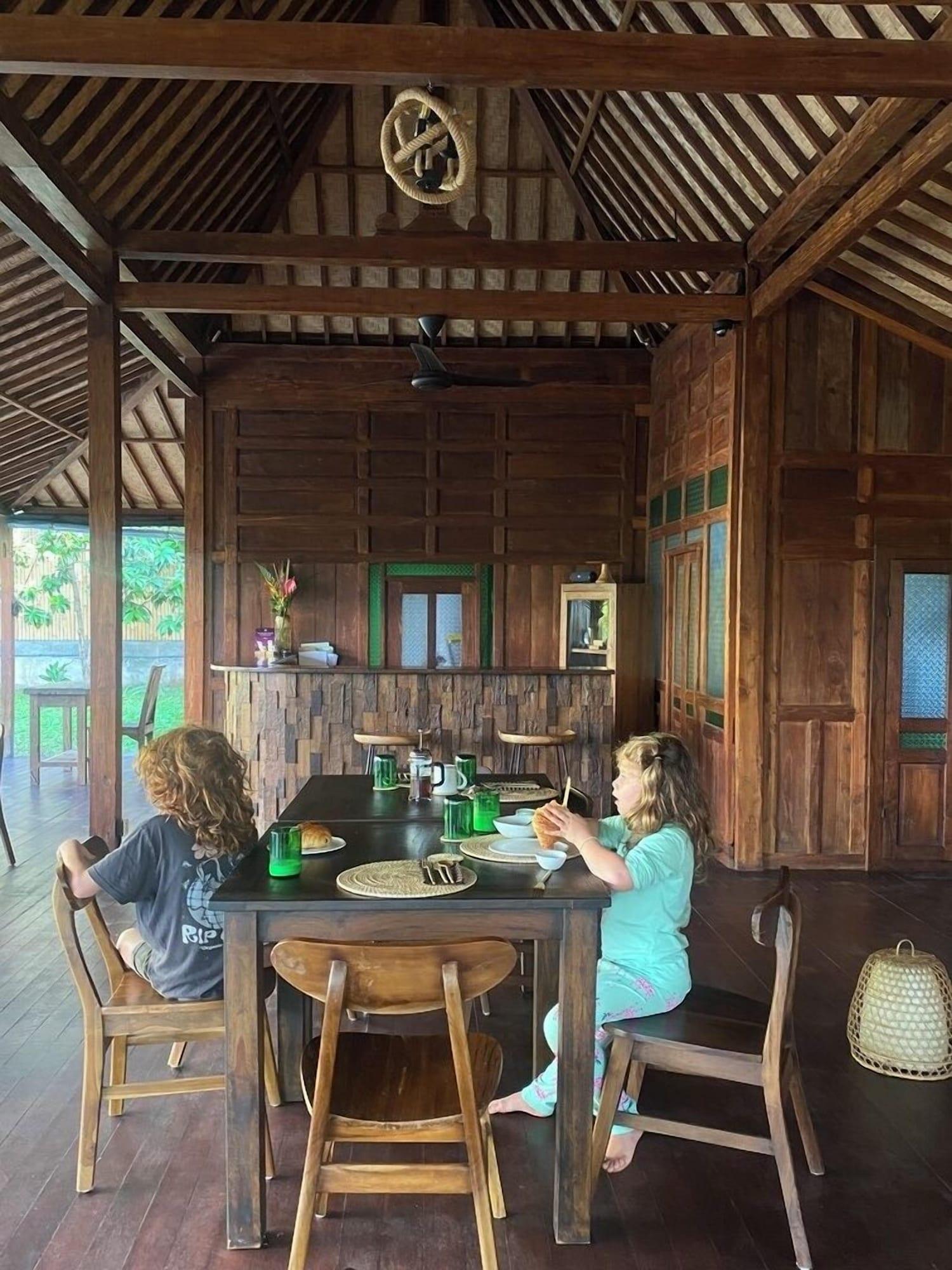 Restaurant Kayu Village