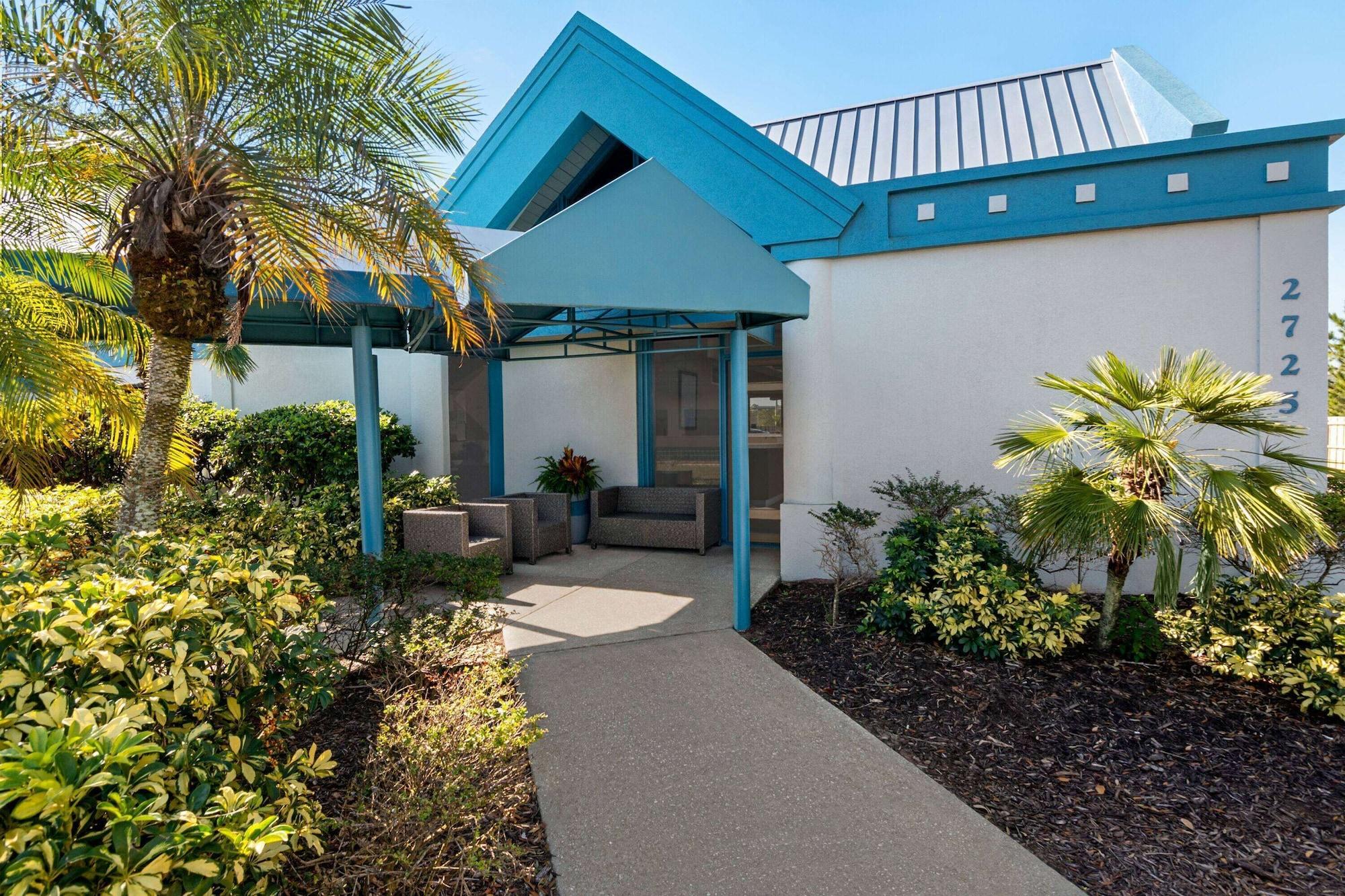 Vista Exterior Baymont by Wyndham Intl Speedway/I-95/Daytona Beach