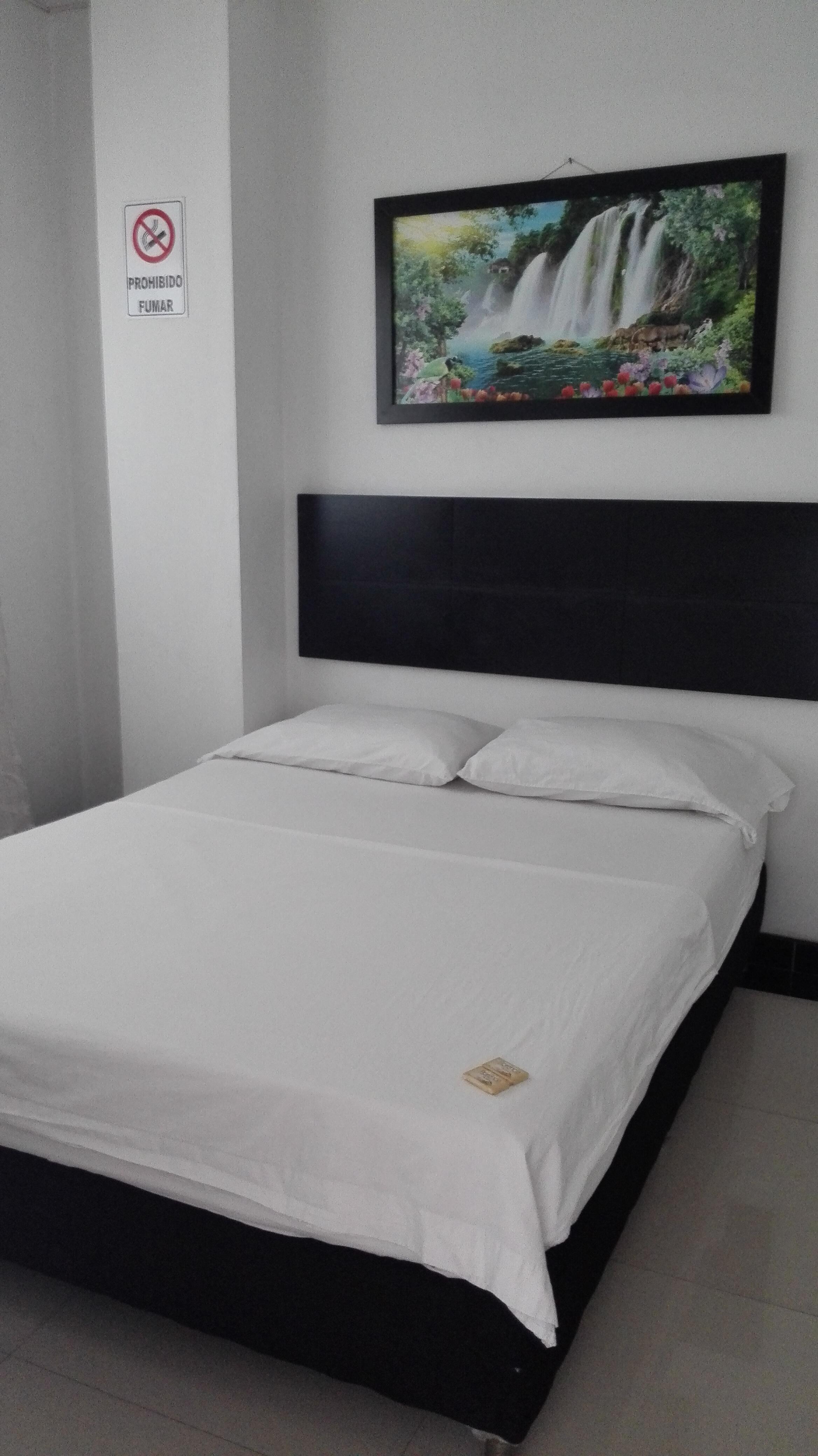 Habitación Hotel Arcoiris Girardot