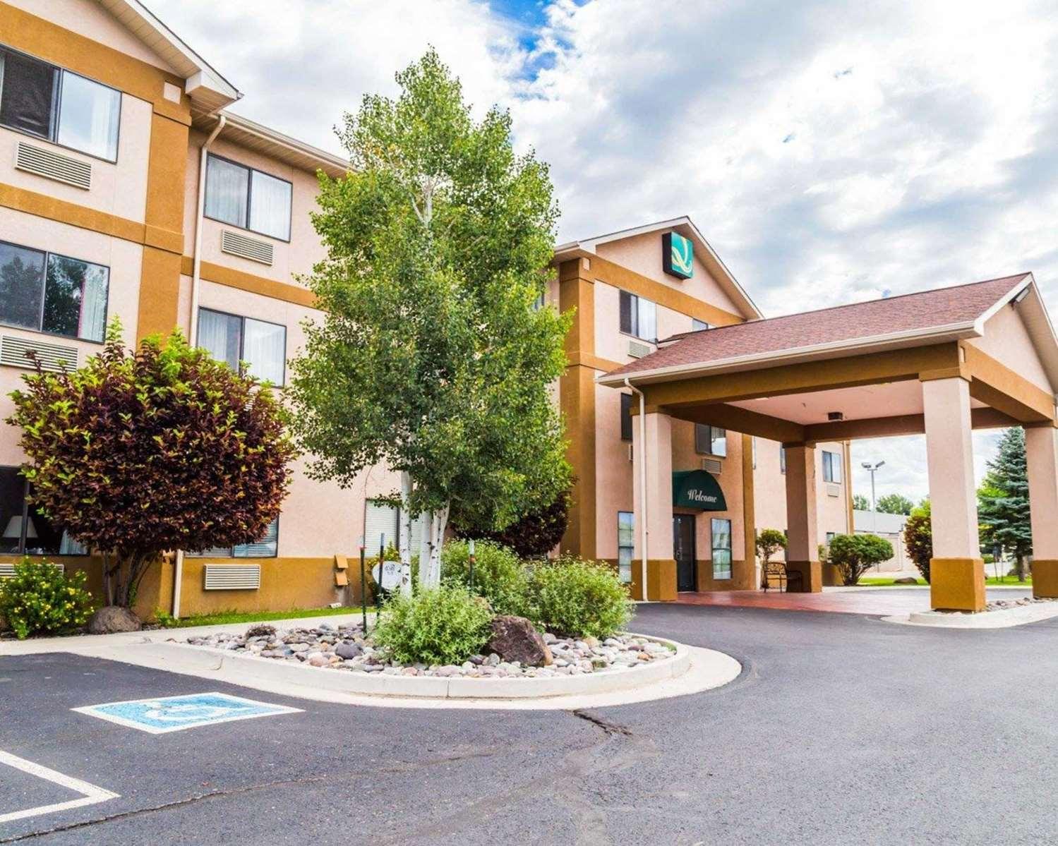 Vista Exterior Quality Inn and Suites Montrose-Black Canyon Area