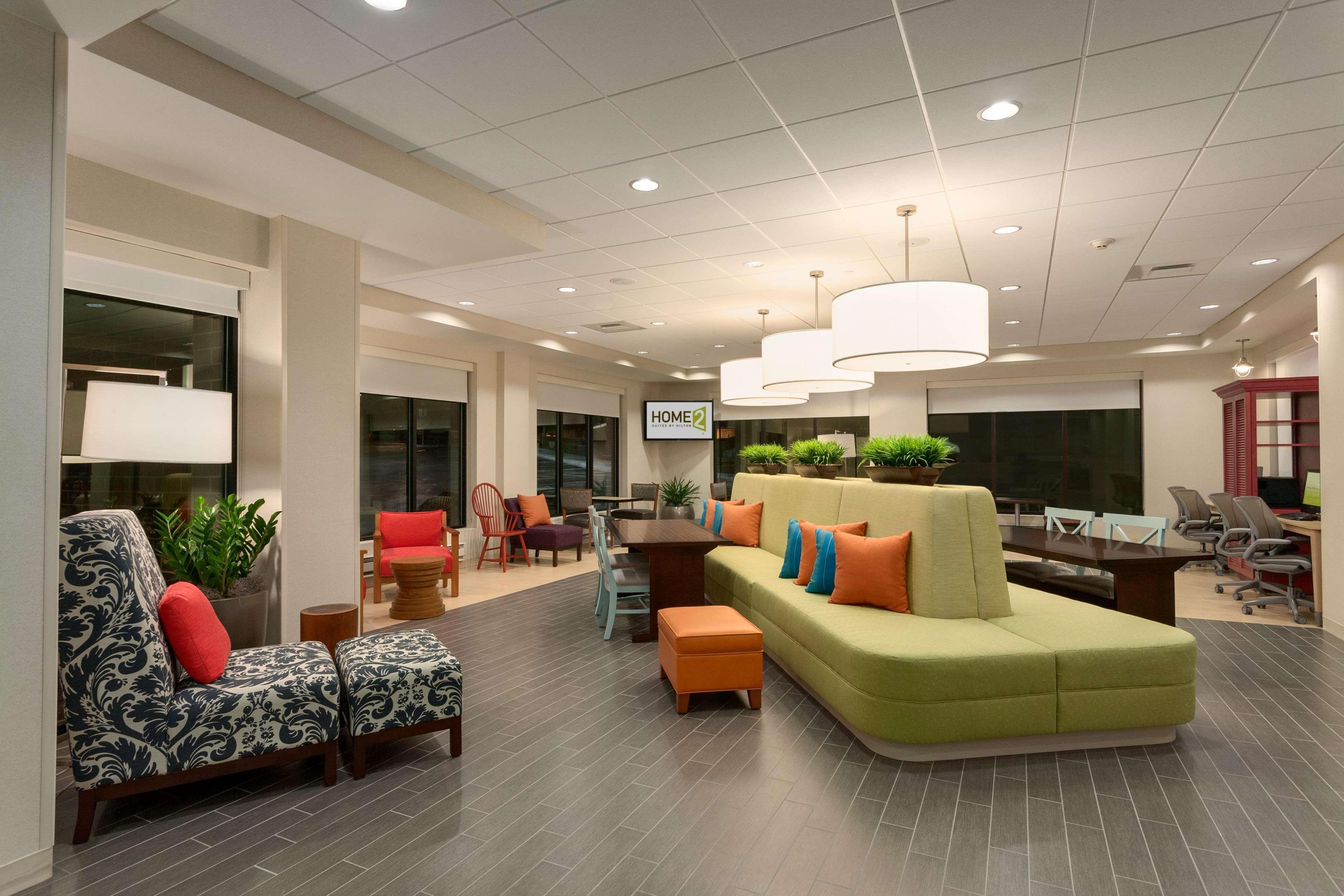 Vista Lobby Home2 Suites By Hilton Goldsboro