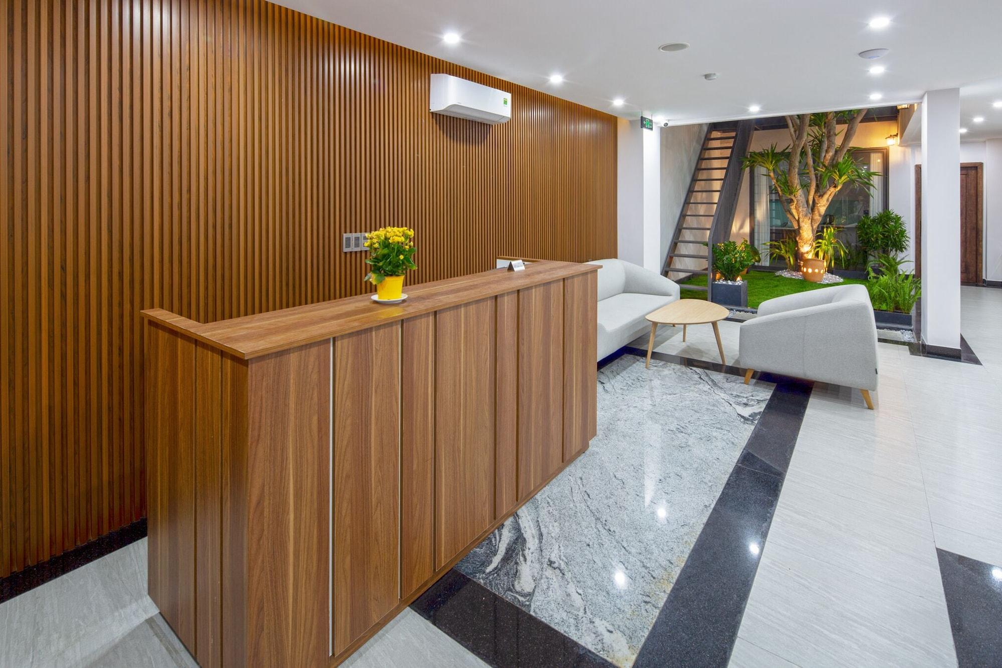 Vista Lobby Dana Residence