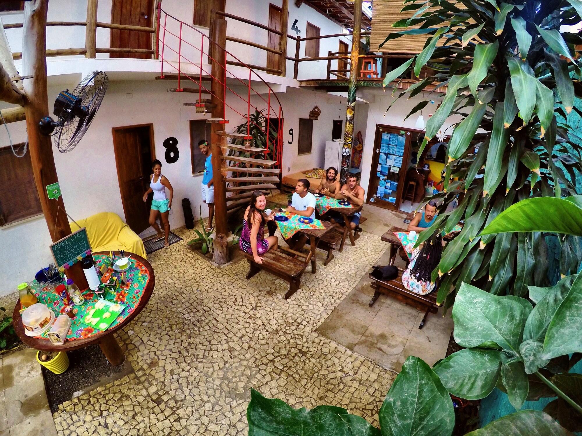 Varios Buddy's Hostel e Pousada