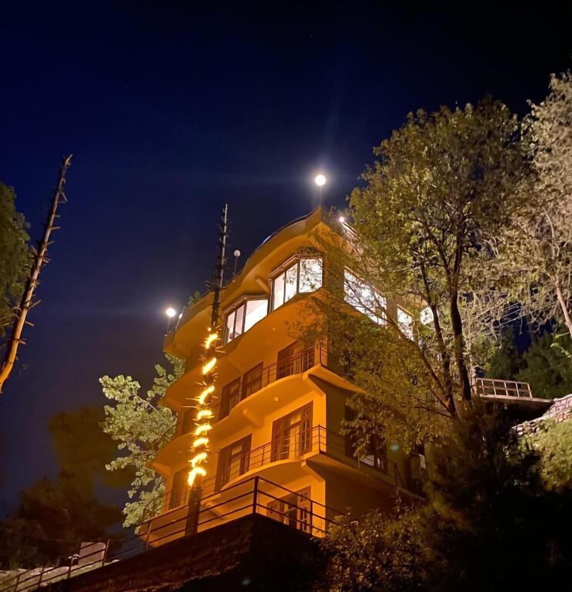 Vista Exterior Fogland Hotel Nathia Gali