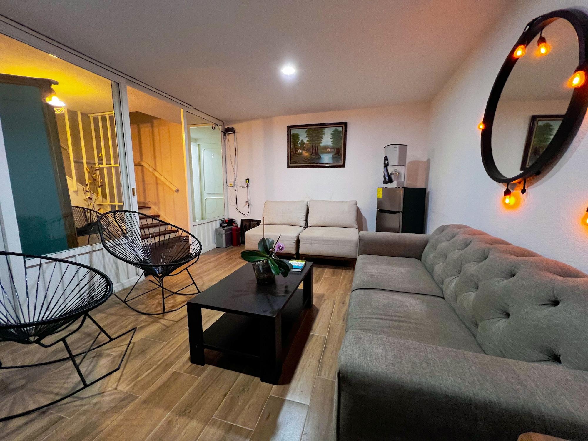 Vista Lobby Discover Condesa